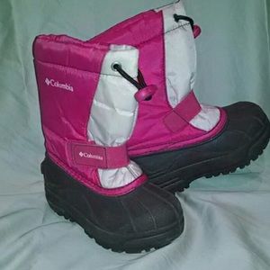 Columbia toddler girl snow boots.